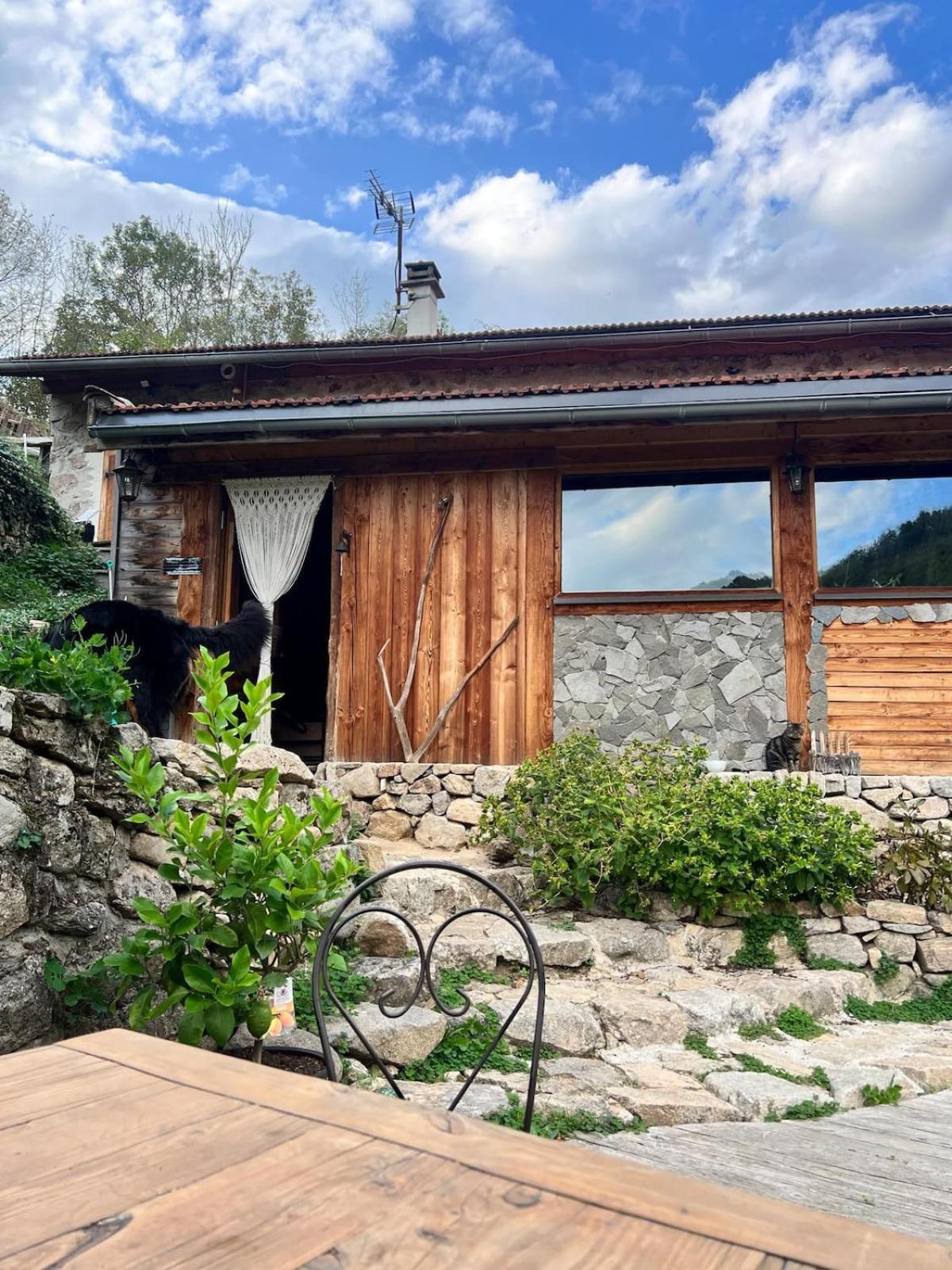 Maison Pres De La Dolce Via Avec Bain Norvegien Saint-Cierge-sous-le-Cheylard Bagian luar foto